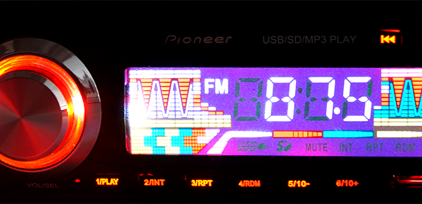 BLUETOOTH FM трансмитер със зарядно устройство за кола – USB SD АВТО РАДИА Royalshop.bg 5